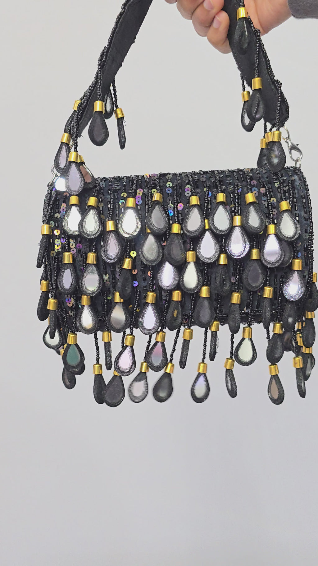 Black mirror flap bag