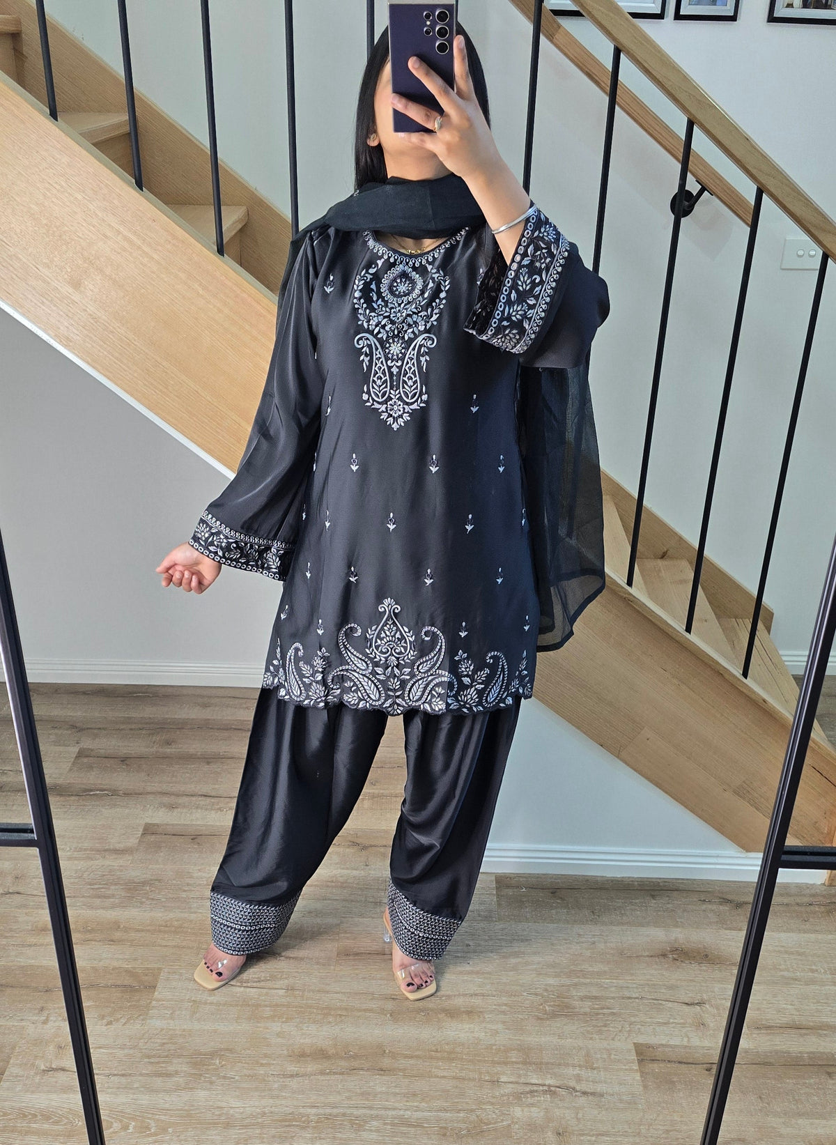 Farshi suit (2 Colours available)