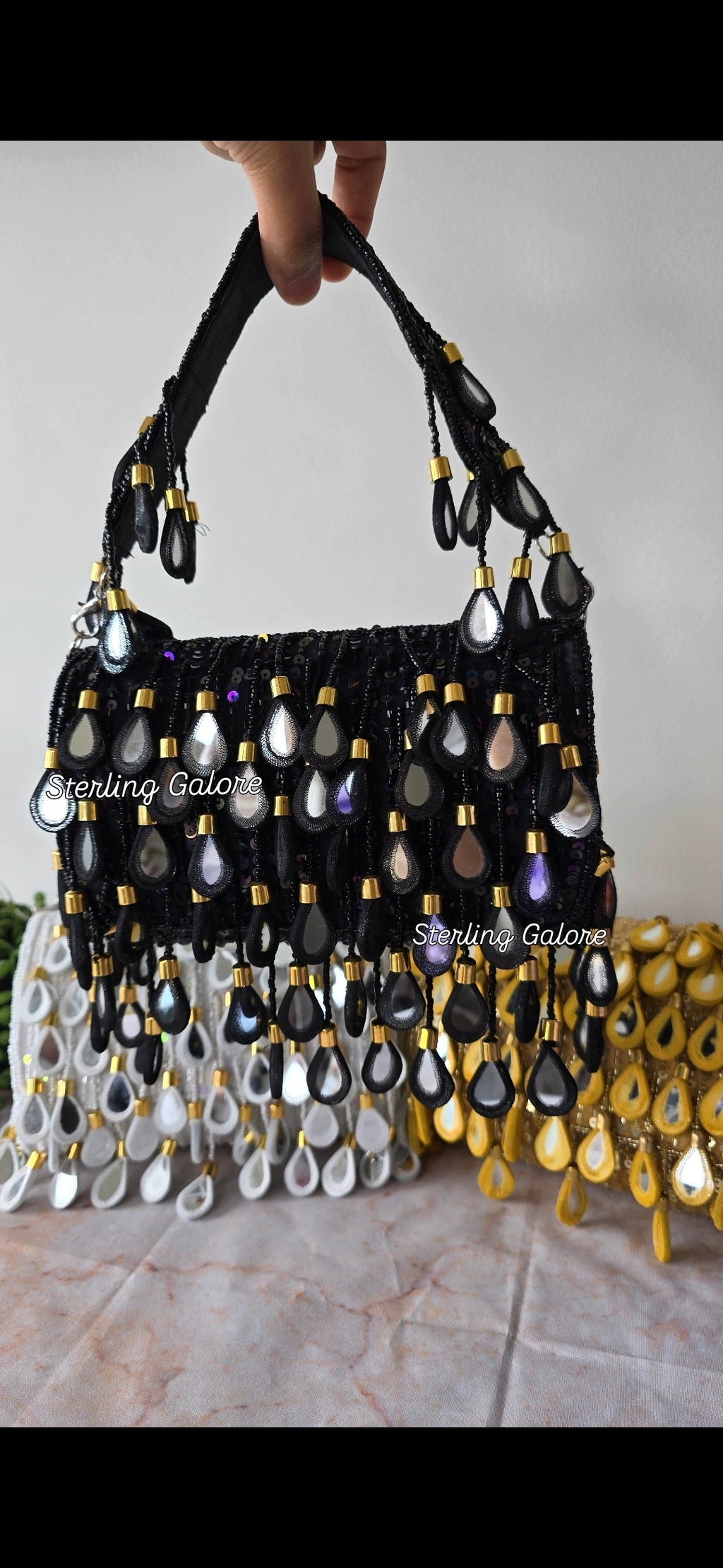 Black mirror flap bag