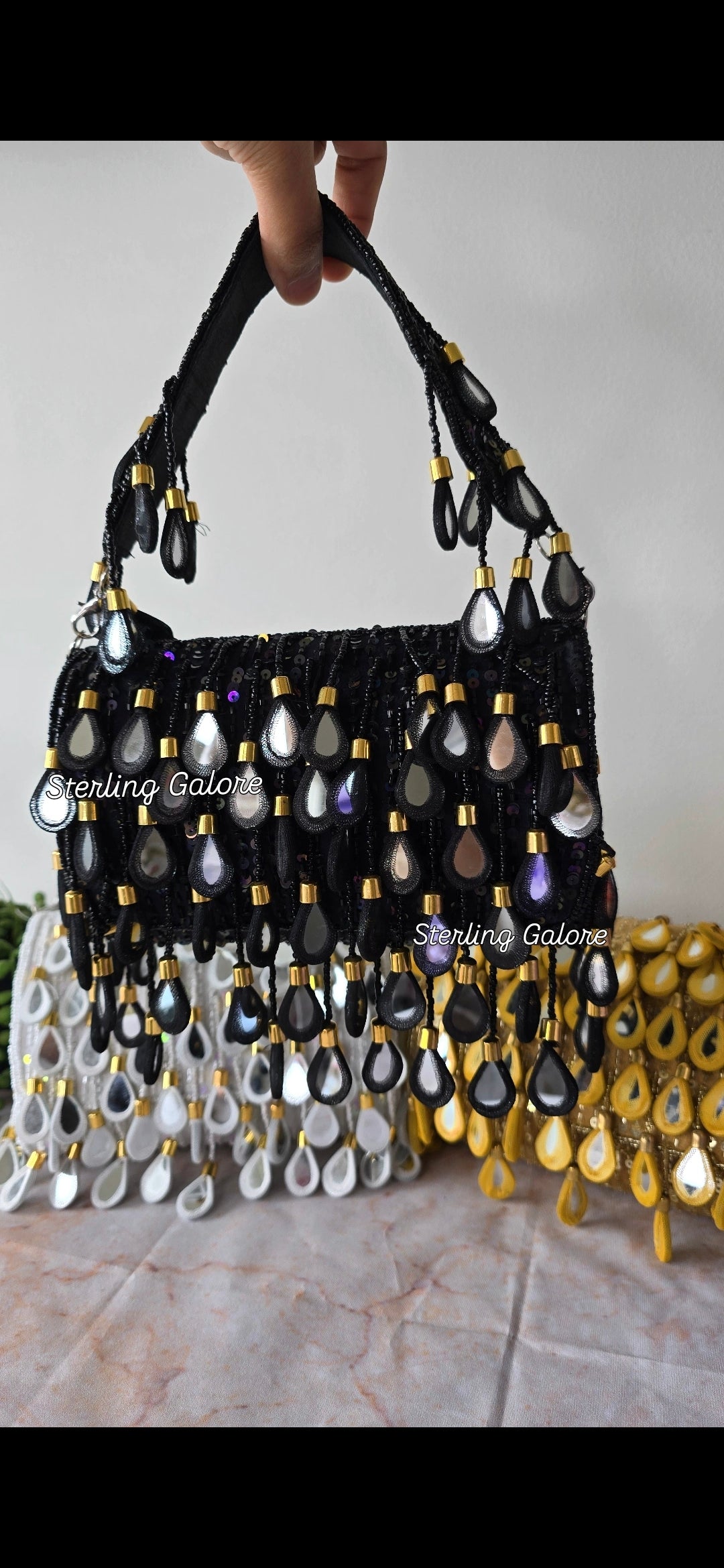 Black mirror flap bag