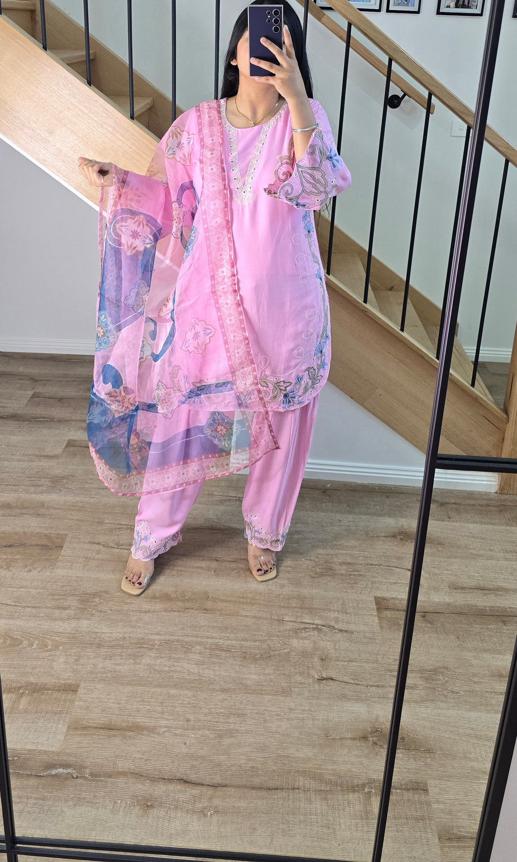Farshi Salwar Pakistani suit