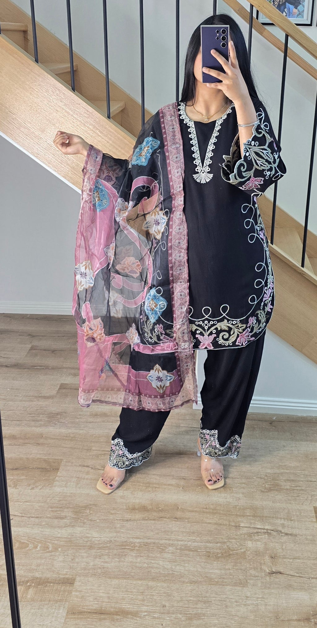 Farshi Salwar Pakistani suit
